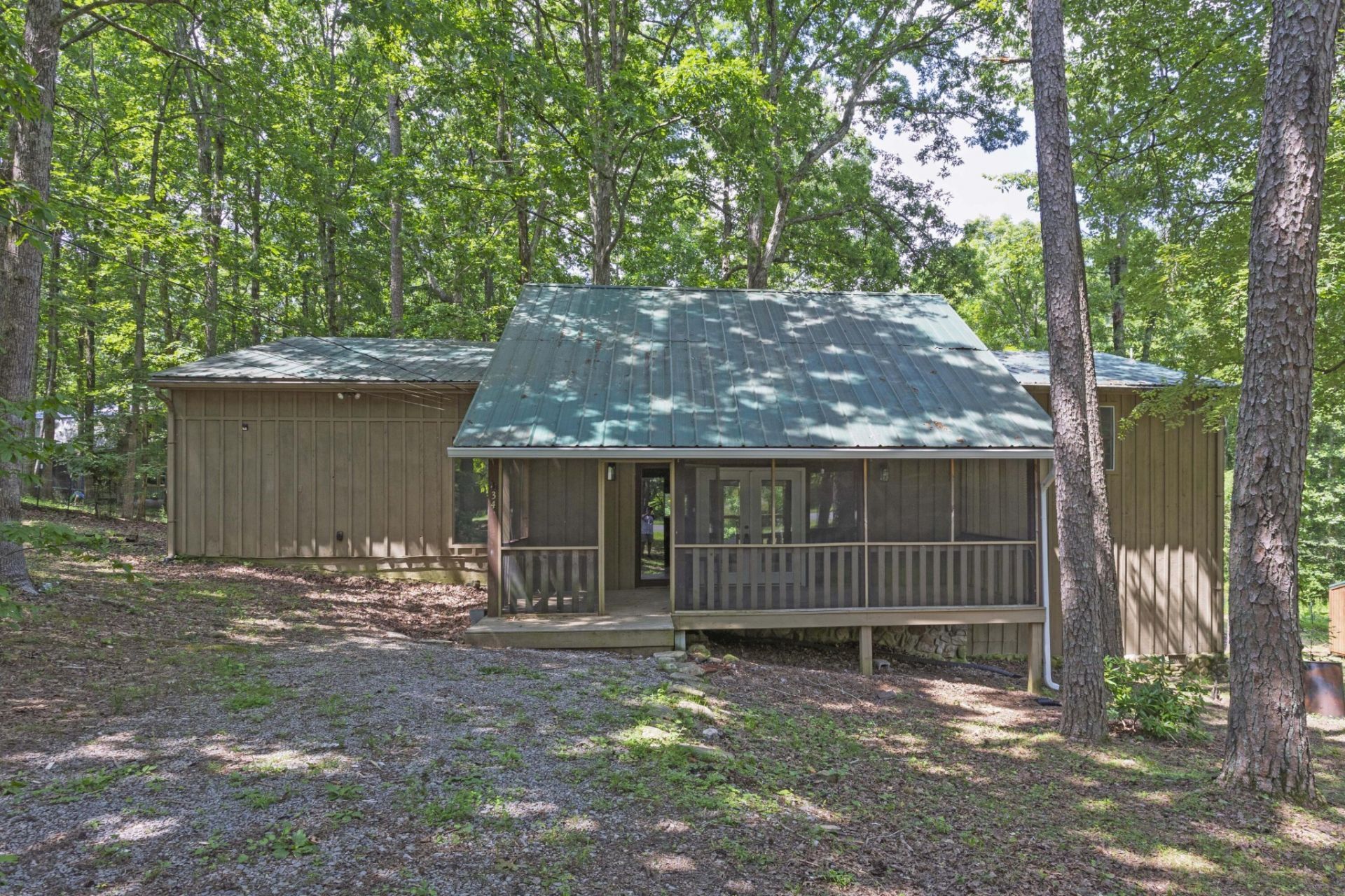 34 Miller Cove Circle , Signal Mountain, TN 37377 Main Photo