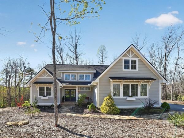 3757 Laurel Park Highway, Hendersonville, NC 28739