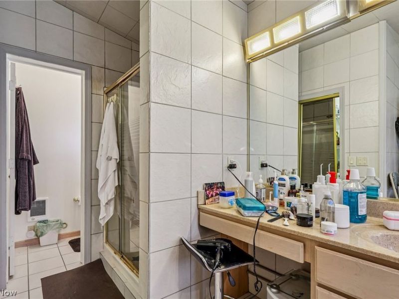 1886 James B Drive, Mc Donald, OH 44437 Photo 10