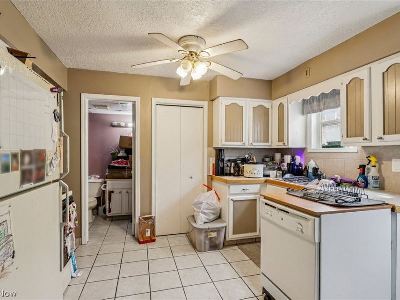 1886 James B Drive, Mc Donald, OH 44437 Photo 25