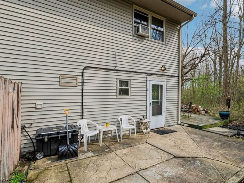 1886 James B Drive, Mc Donald, OH 44437 Photo 30