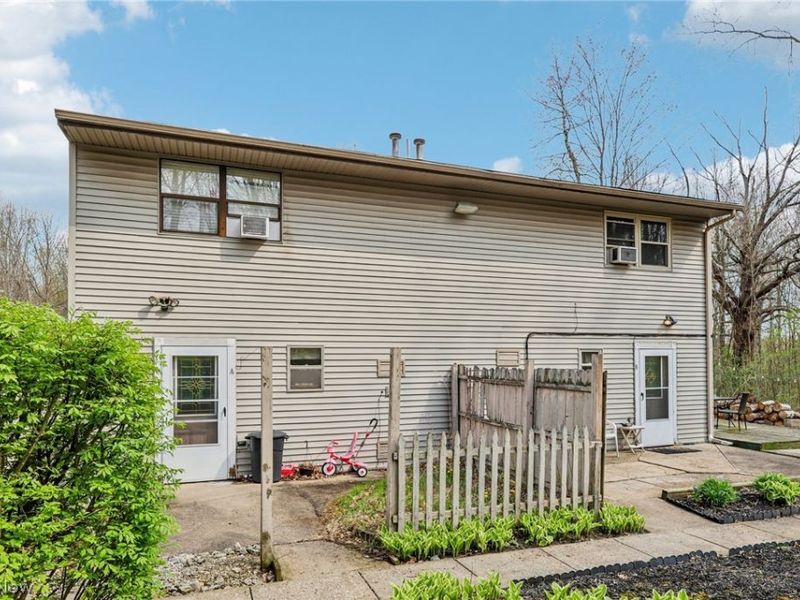 1886 James B Drive, Mc Donald, OH 44437 Photo 35