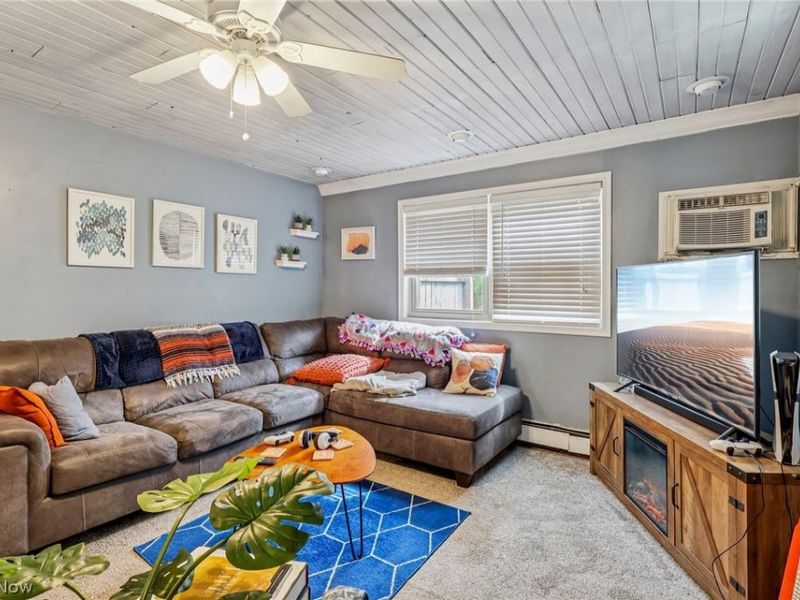 1886 James B Drive, Mc Donald, OH 44437 Photo 8