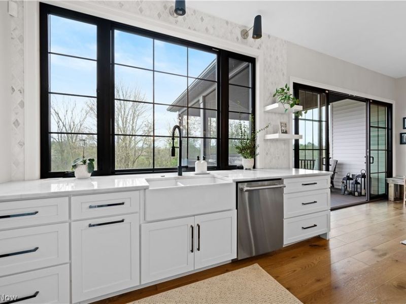 298 Blakeslee Boulevard, Medina, OH 44256 Photo 16