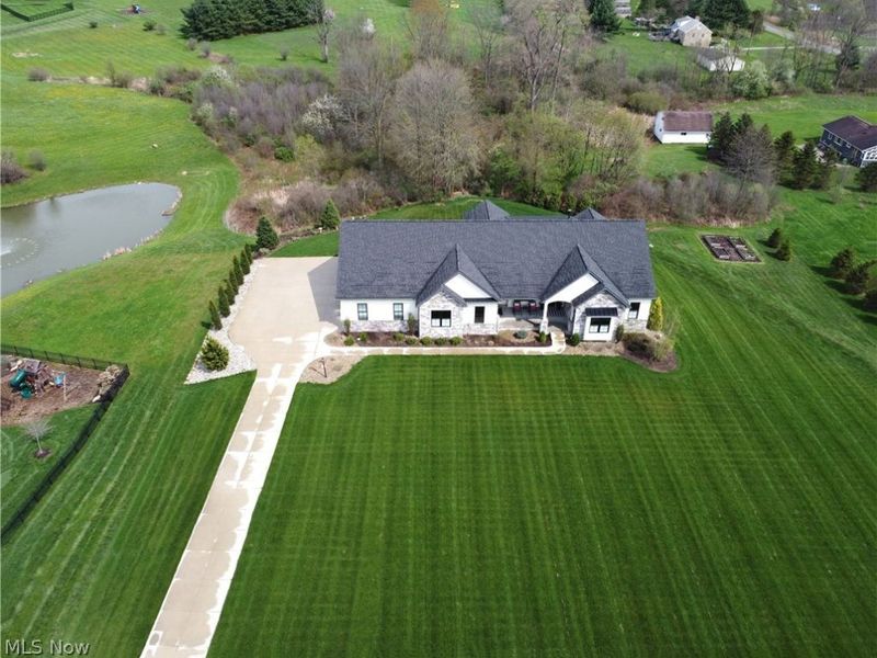 298 Blakeslee Boulevard, Medina, OH 44256 Photo 2