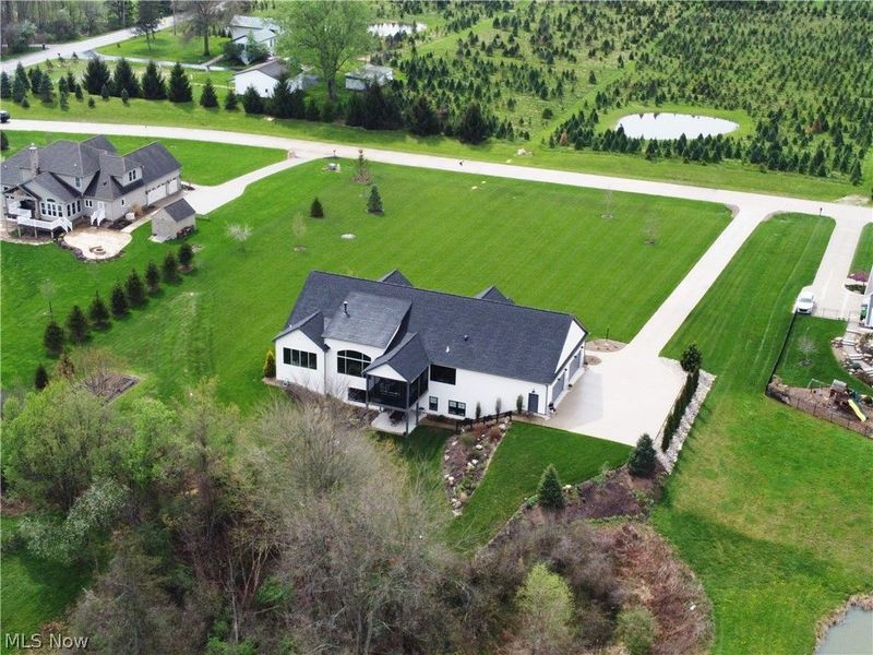 298 Blakeslee Boulevard, Medina, OH 44256 Photo 3