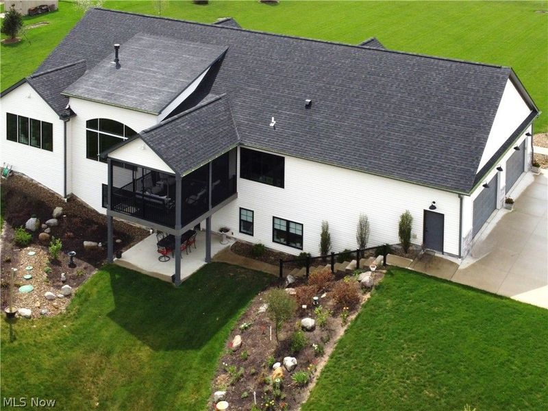 298 Blakeslee Boulevard, Medina, OH 44256 Photo 4