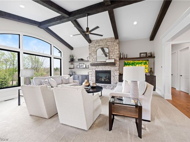 298 Blakeslee Boulevard, Medina, OH 44256 Photo 8