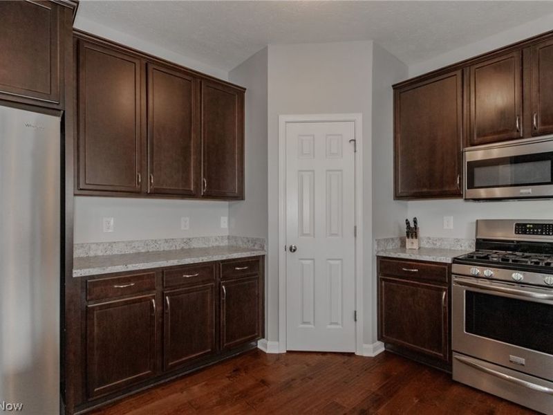 7805 Overton Drive, Mentor, OH 44060 Photo 16