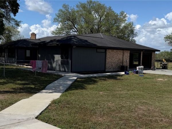 2243 Old Goliad Road , Victoria, TX 77905