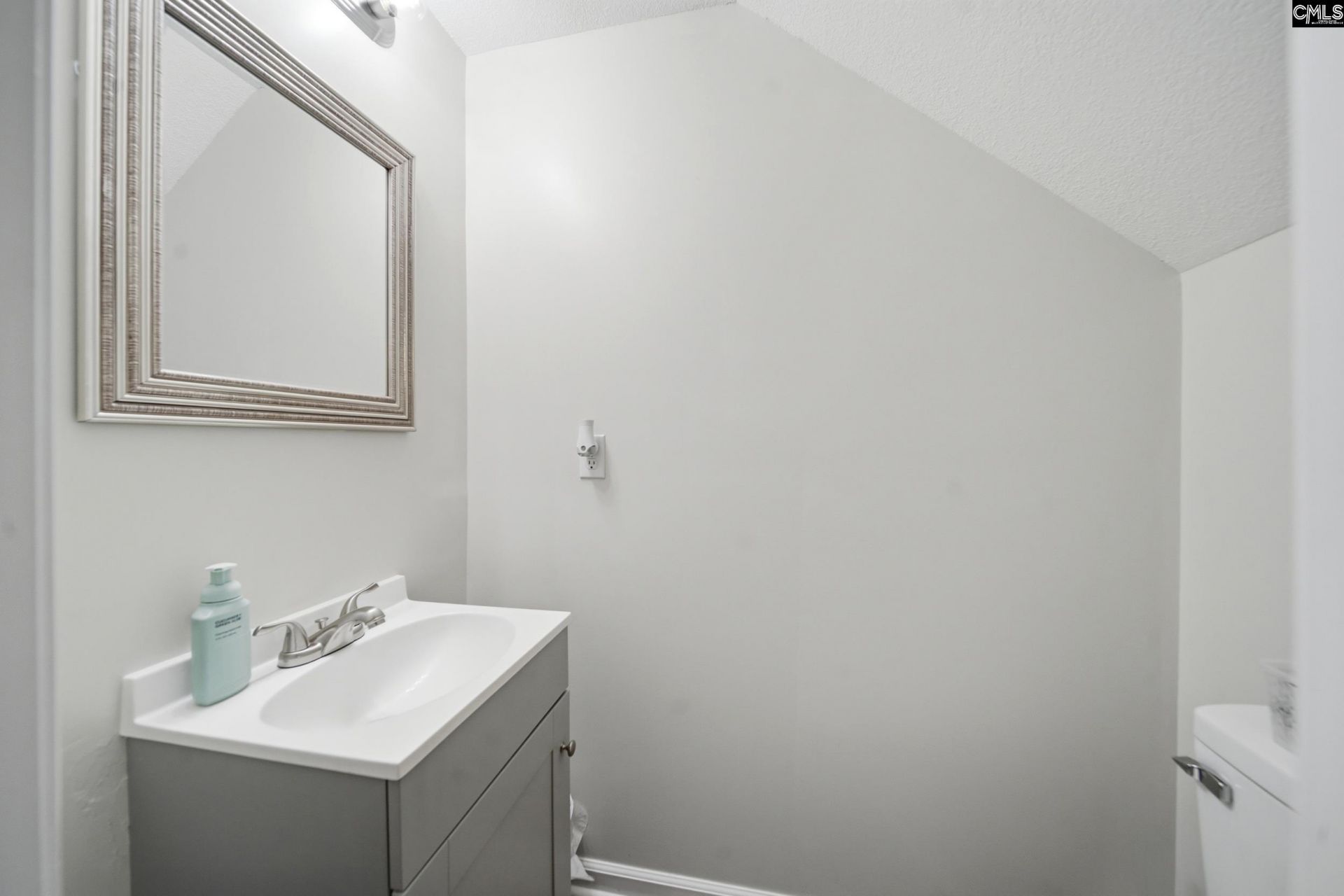 10 Aronia Court  Photo 12