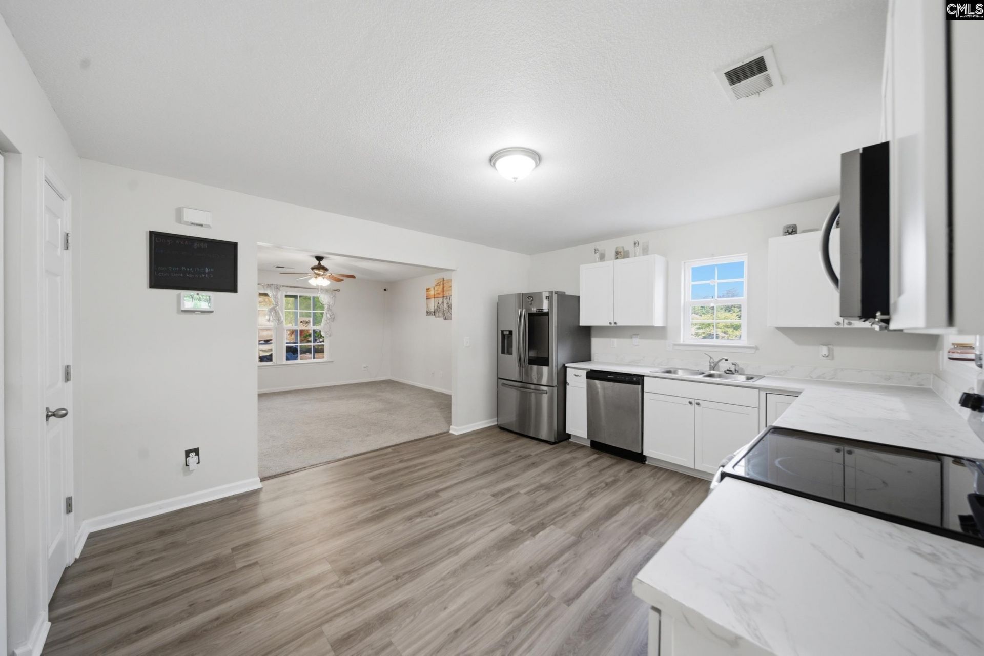 10 Aronia Court  Photo 6