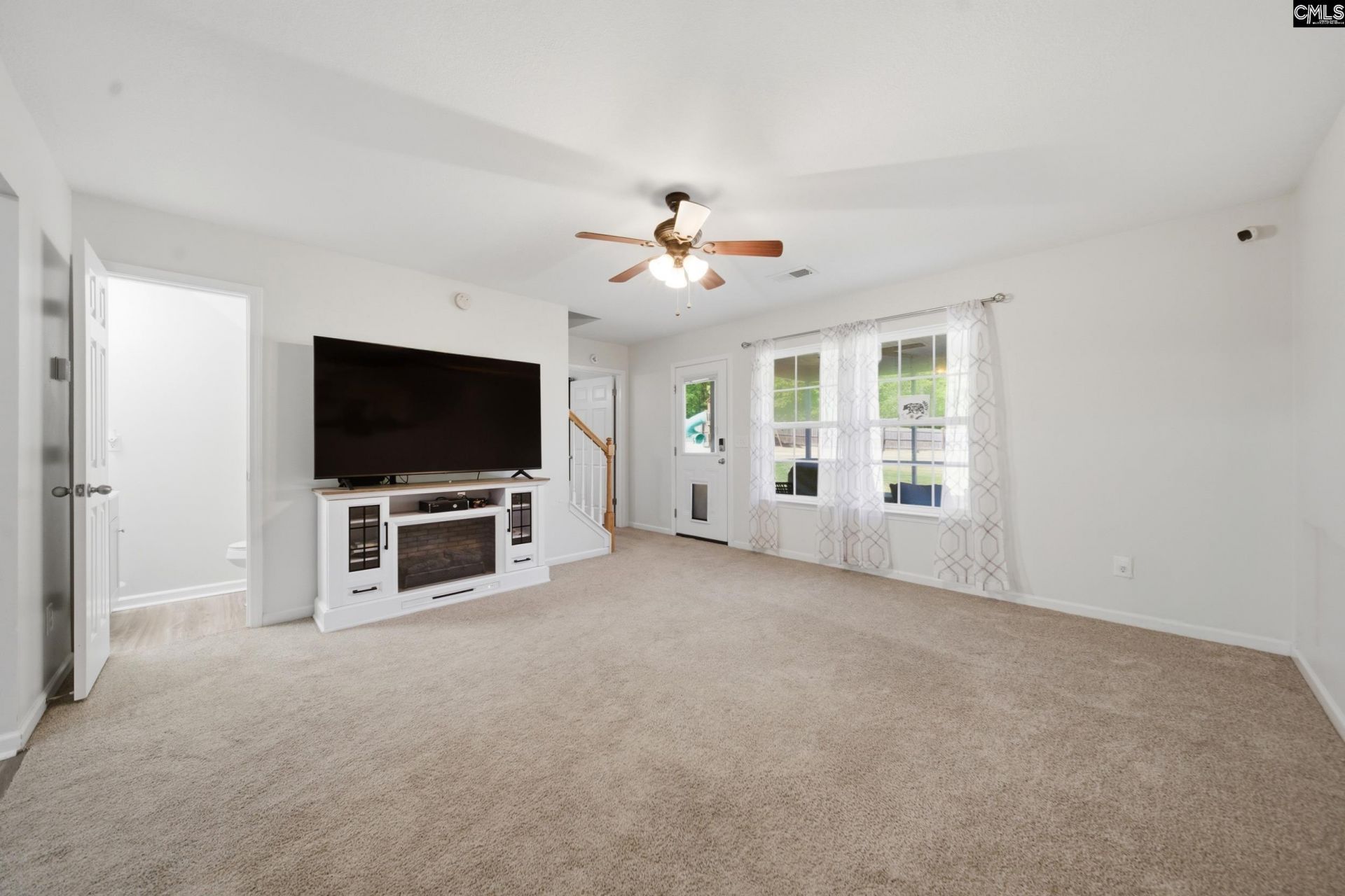 10 Aronia Court  Photo 9