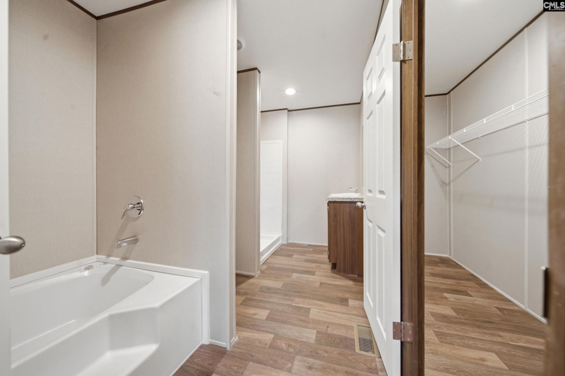 212 Paula Court  Photo 12