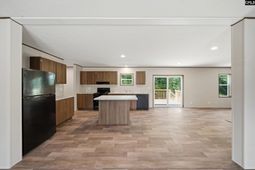 212 Paula Court  photo 4