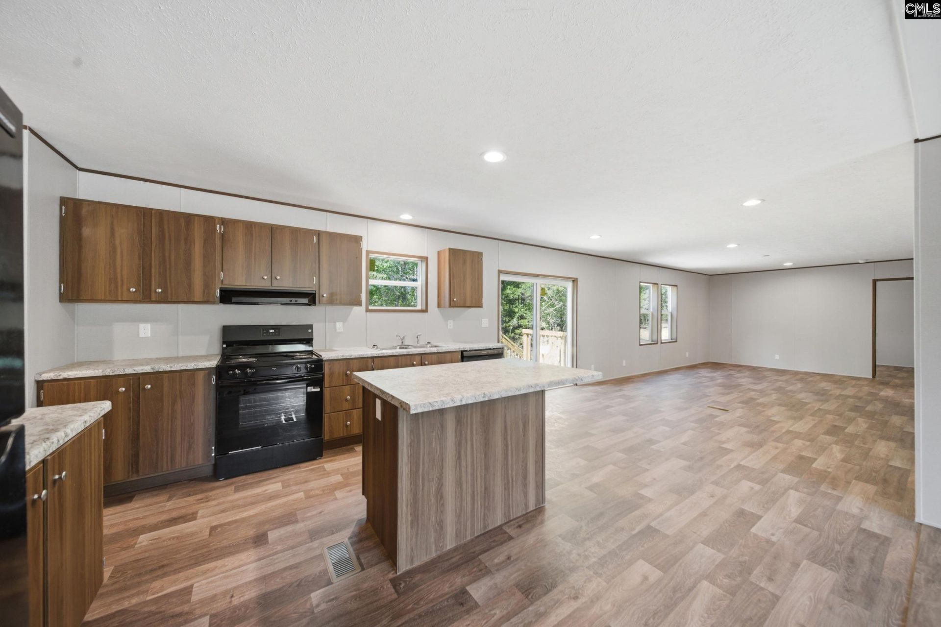 212 Paula Court  Photo 6