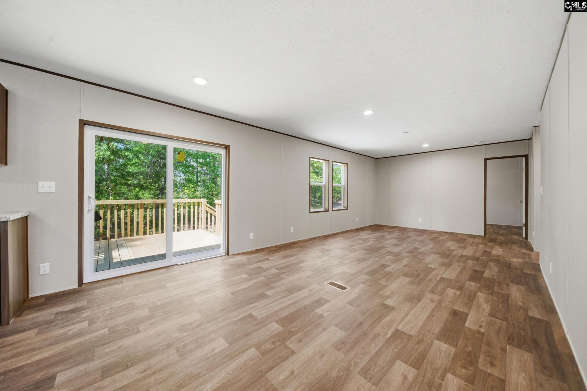 212 Paula Court  Photo 7