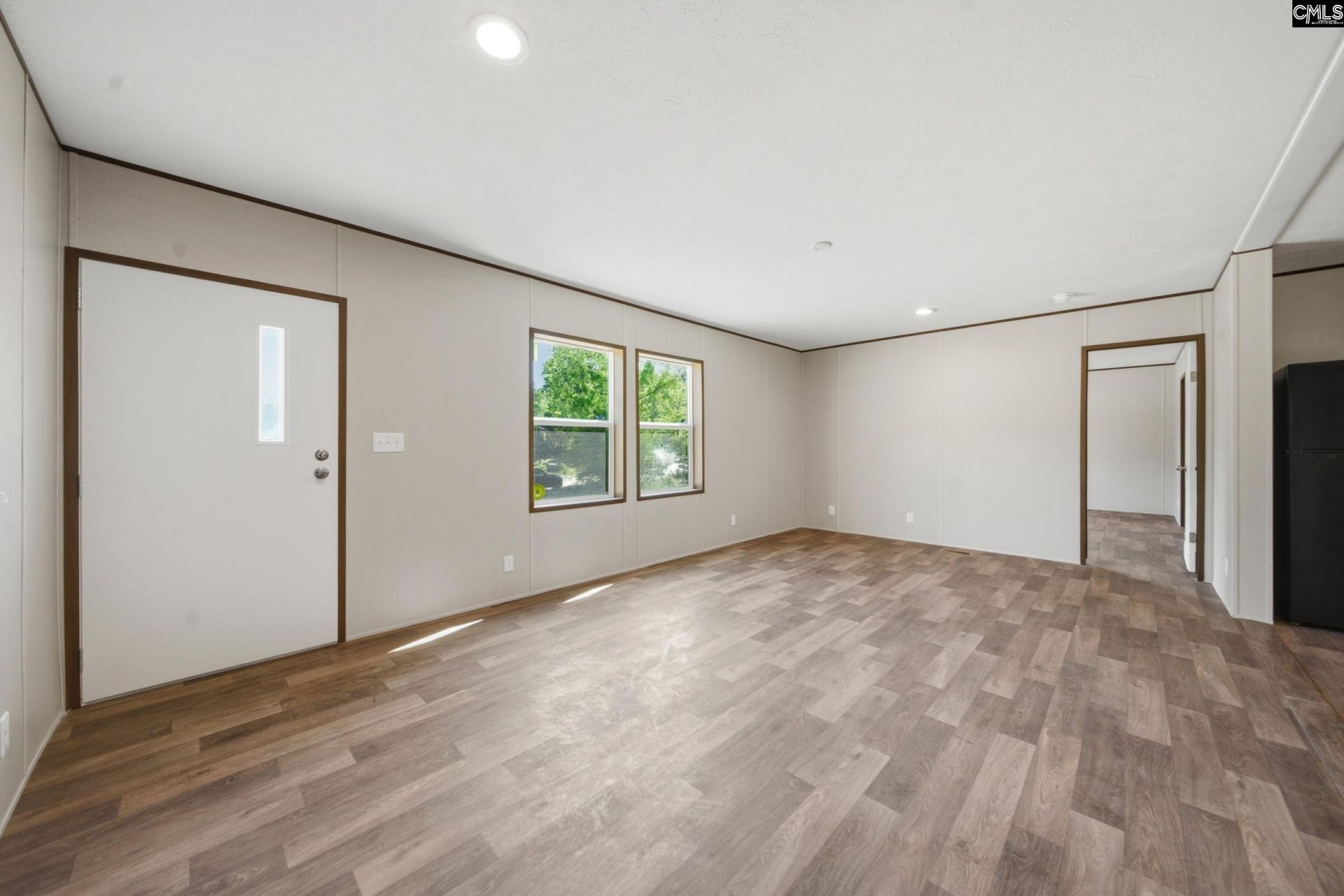 212 Paula Court  Photo 9