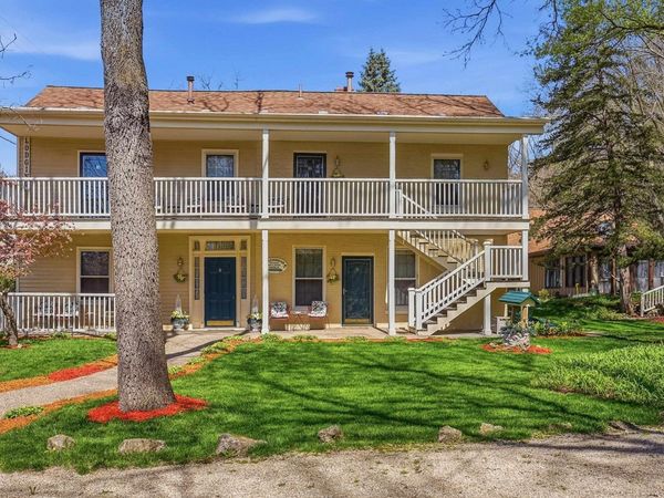 341 Spring Street, GALENA, IL 61036