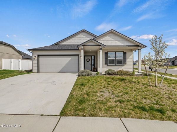 5977 W Theismann Road, Rathdrum, ID 83858