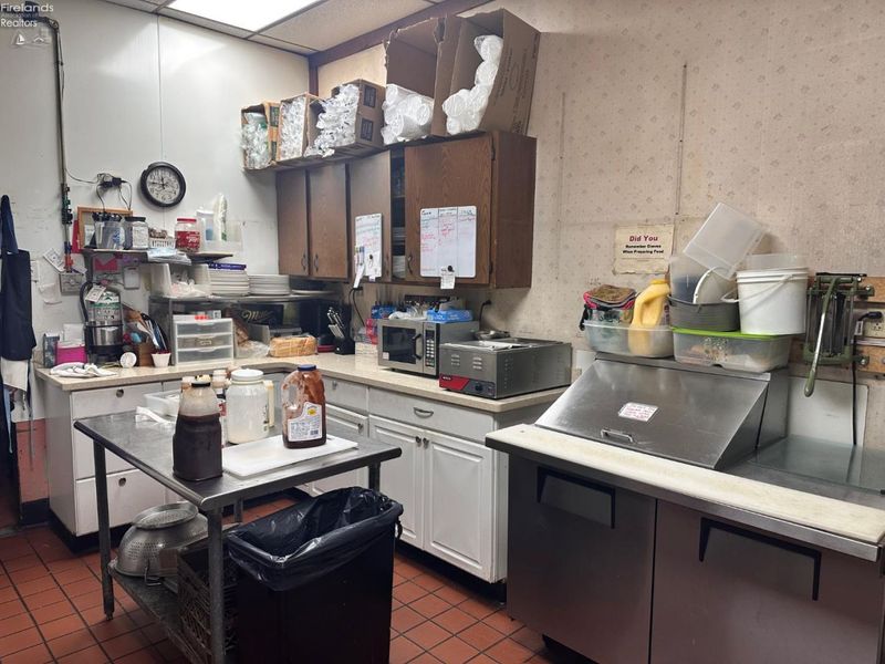 120 W Madison Street, Gibsonburg, OH 43431 Photo 11