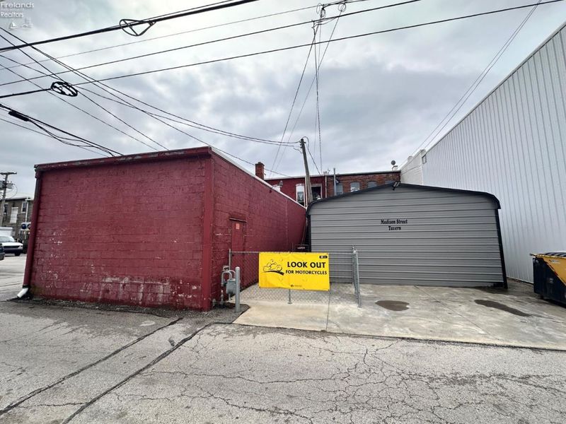 120 W Madison Street, Gibsonburg, OH 43431 Photo 23