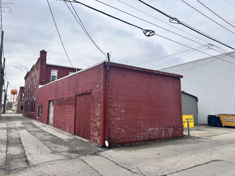 120 W Madison Street, Gibsonburg, OH 43431 Photo 24