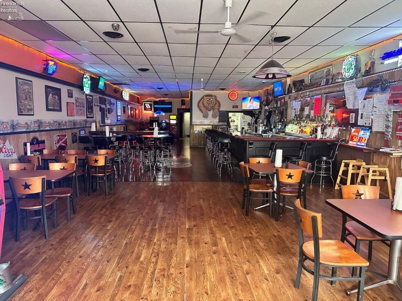 120 W Madison Street, Gibsonburg, OH 43431 Photo 4