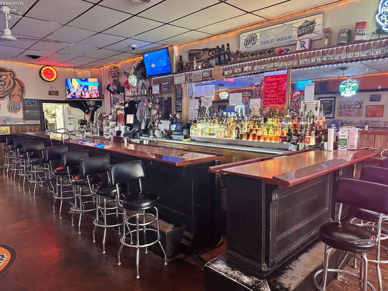 120 W Madison Street, Gibsonburg, OH 43431 Photo 6