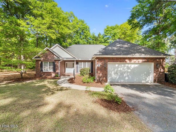 30 Oakmont Circle , Pinehurst, NC 28374
