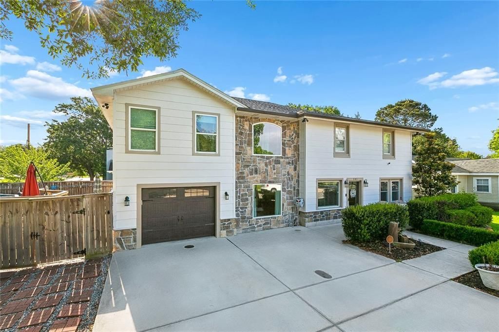 181 BERKLEY Avenue, Harahan, LA 70123