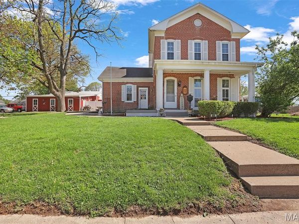 409 W Central Street, Bethalto, IL 62010