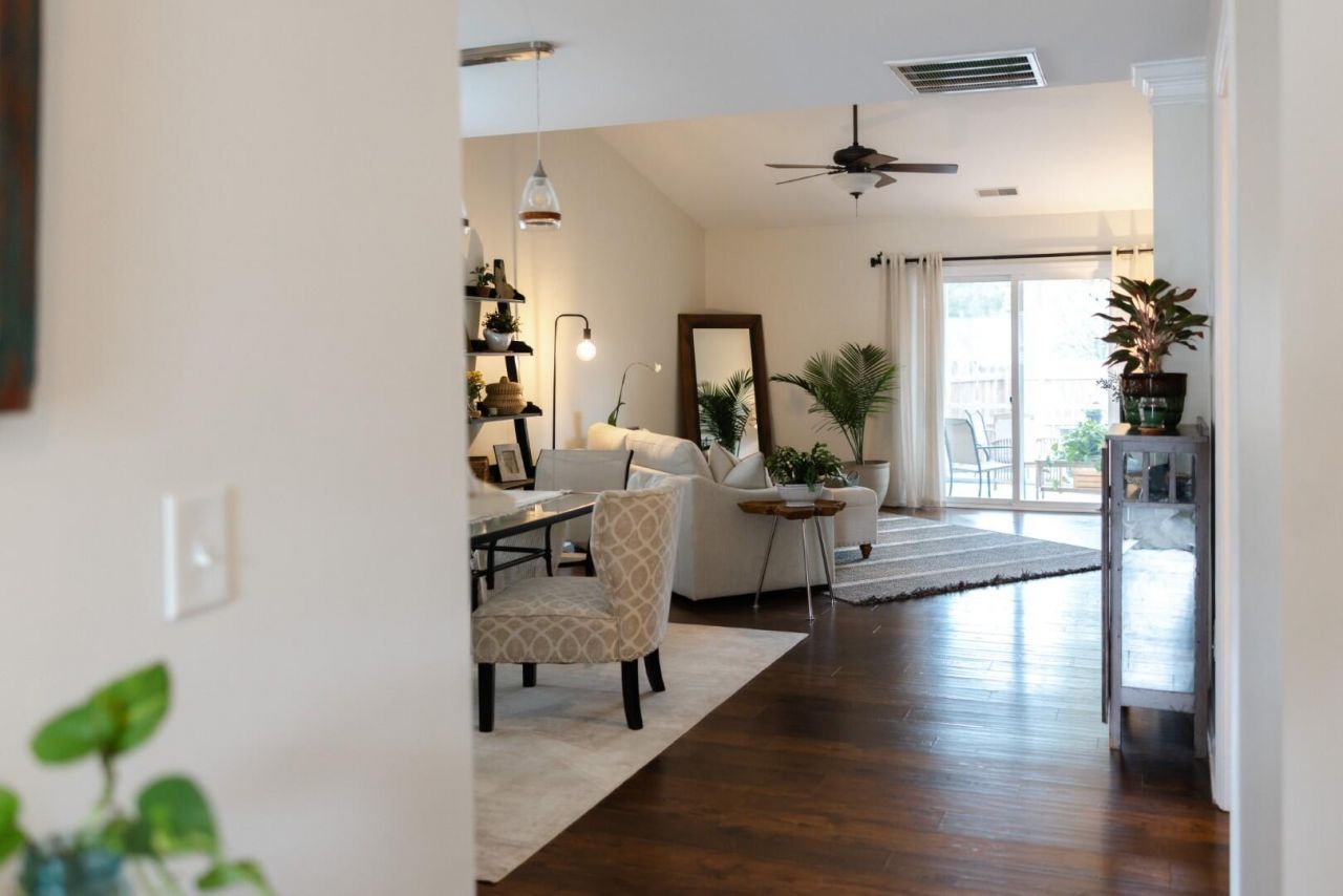 7335 Suncatcher Drive Photo 14