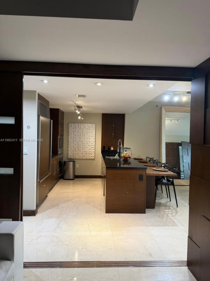 465 Brickell Ave, Unit 5605, Miami, FL 33131 Photo