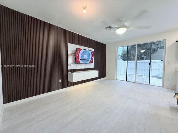 2367 SE 11th St, Unit 2367, Homestead, FL 33035
