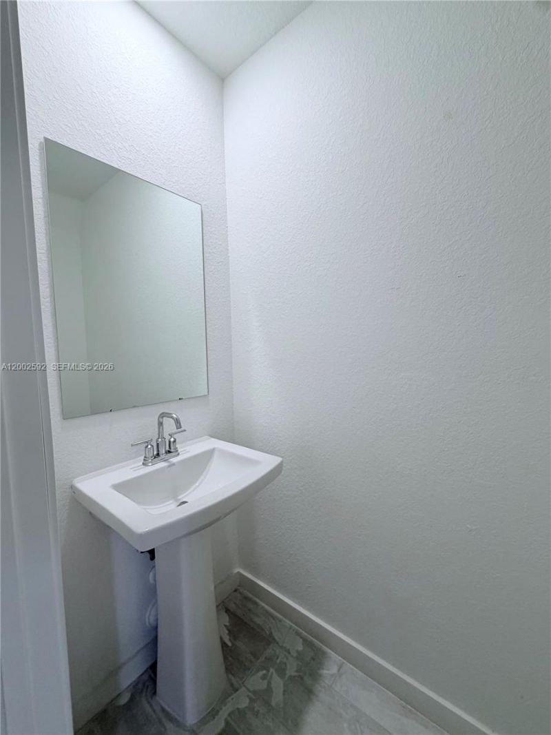 2367 SE 11th St, Unit 2367, Homestead, FL 33035 Photo