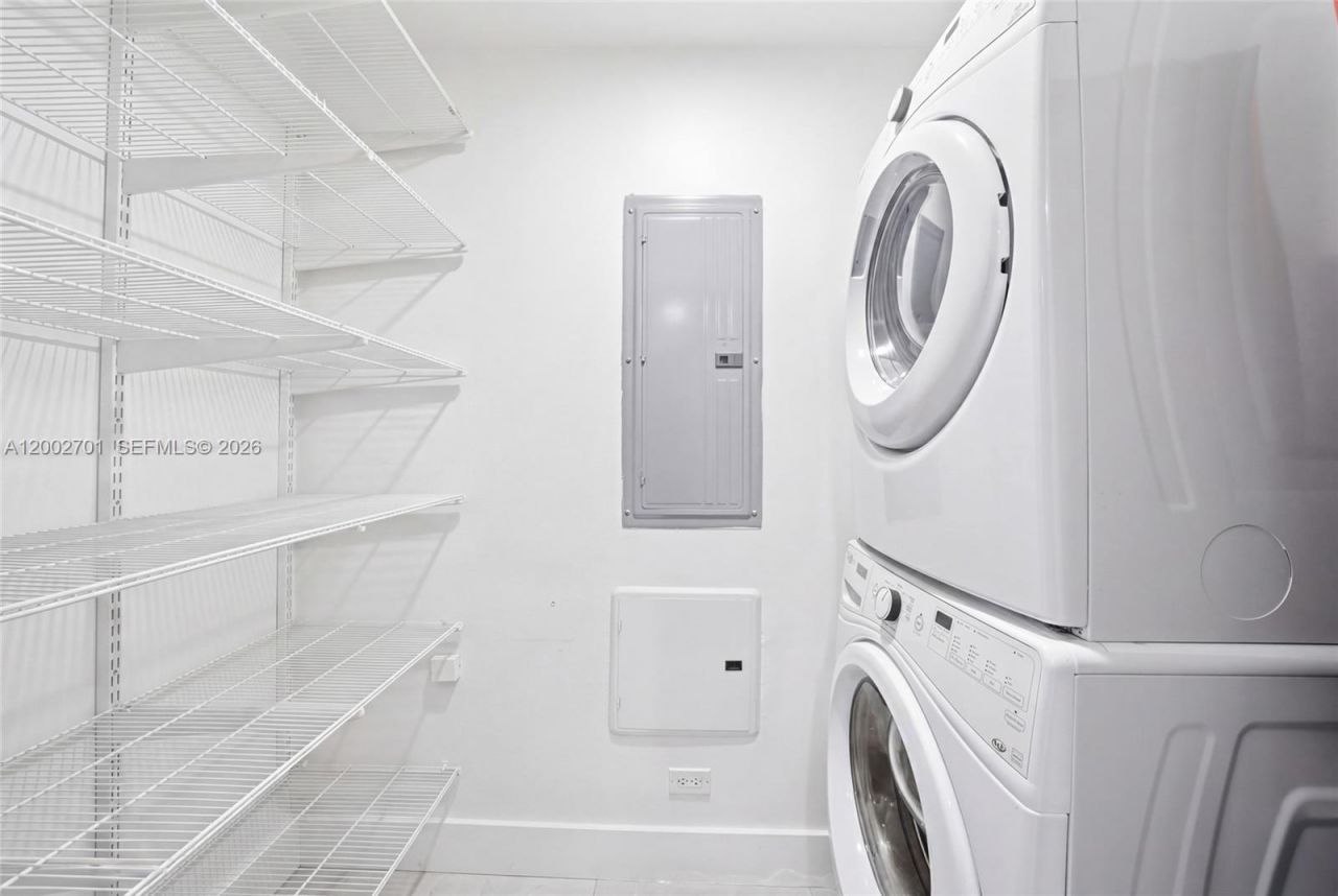 600 NE 27th St , Unit 1002, Miami, FL 33137 Photo