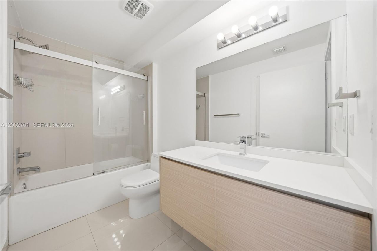 600 NE 27th St , Unit 1002, Miami, FL 33137 Photo