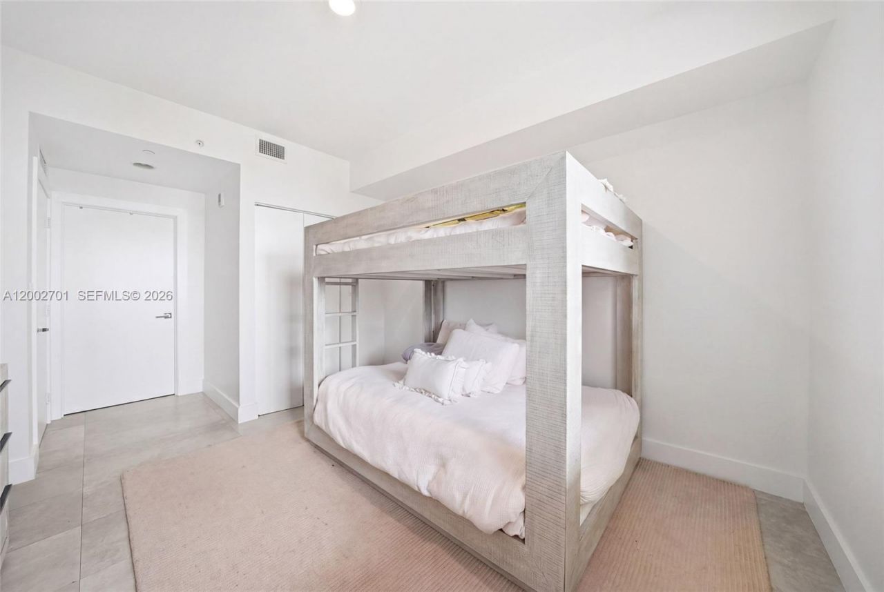 600 NE 27th St , Unit 1002, Miami, FL 33137 Photo