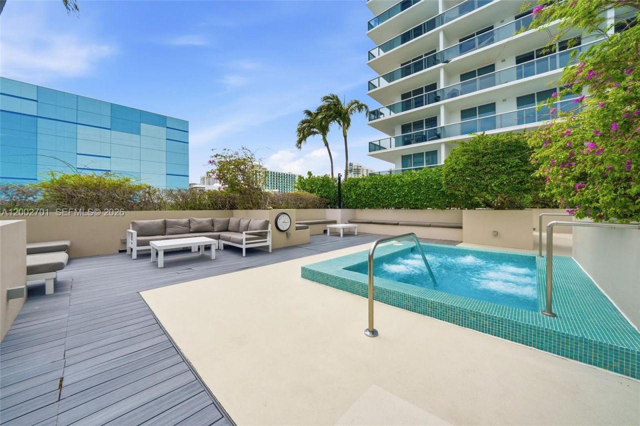 600 NE 27th St , Unit 1002, Miami, FL 33137 Photo