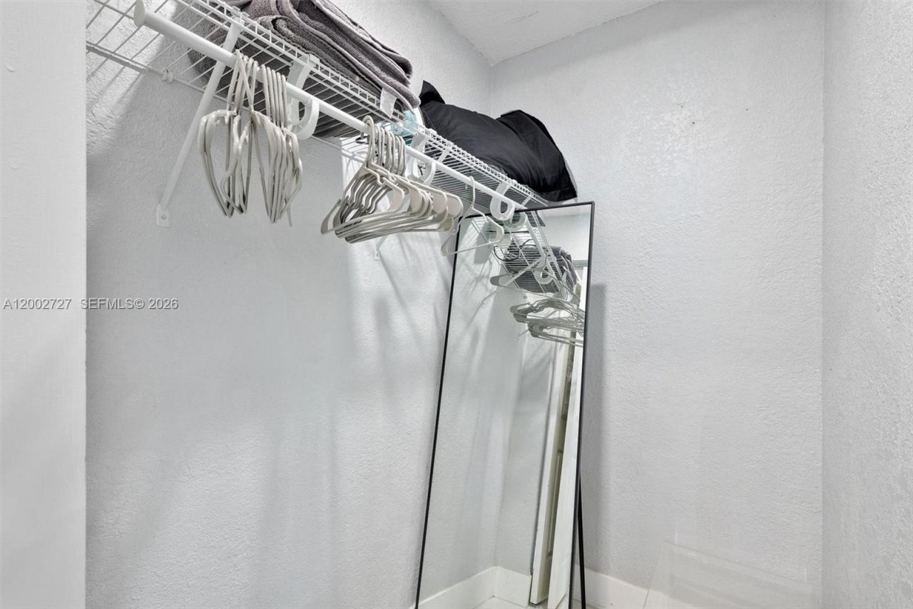 14760 S Spur Dr , Miami, FL 33161 Photo