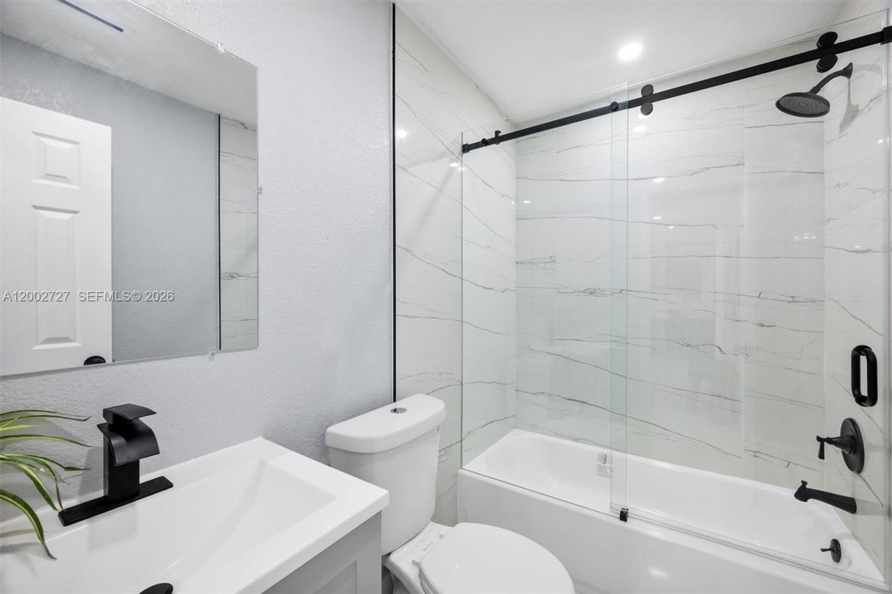 14760 S Spur Dr , Miami, FL 33161 Photo