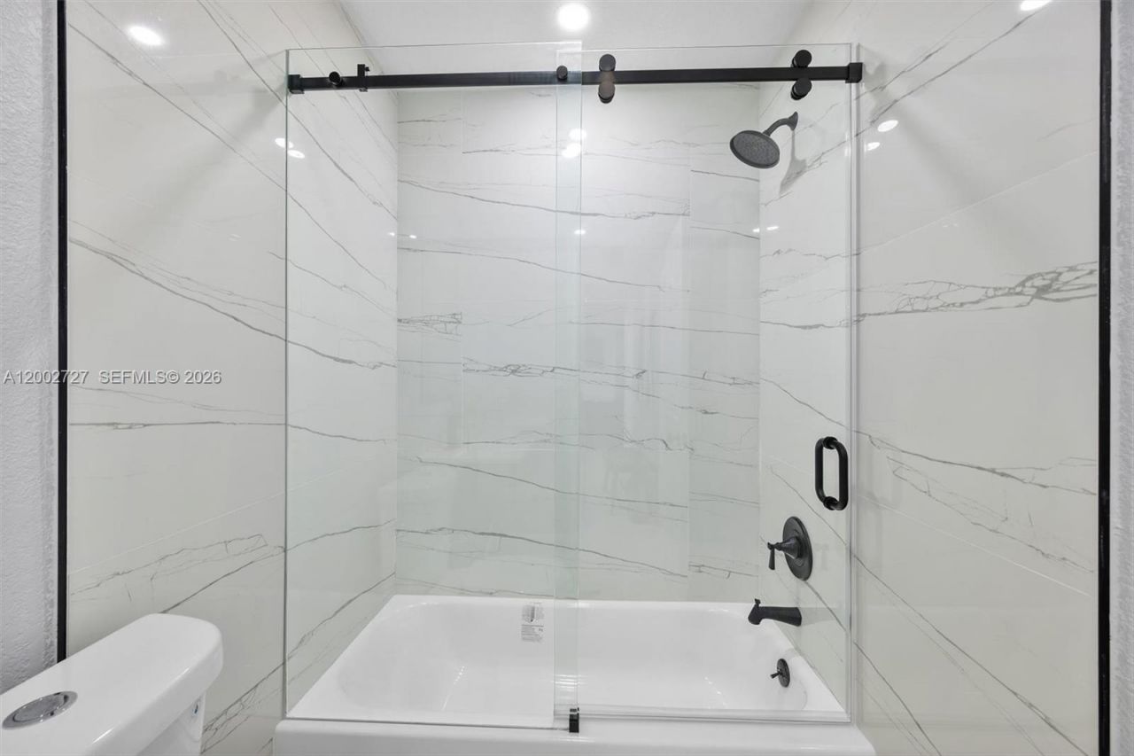 14760 S Spur Dr , Miami, FL 33161 Photo