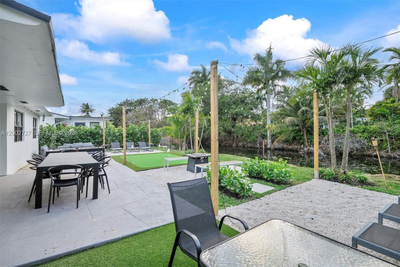 14760 S Spur Dr , Miami, FL 33161 Photo