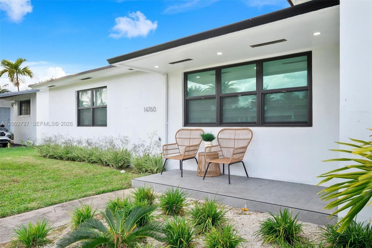 14760 S Spur Dr , Miami, FL 33161 Photo