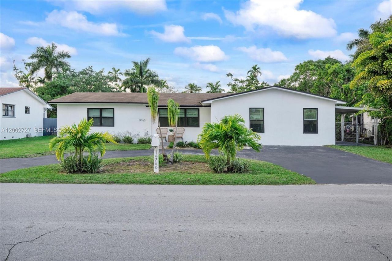 14760 S Spur Dr , Miami, FL 33161 Photo