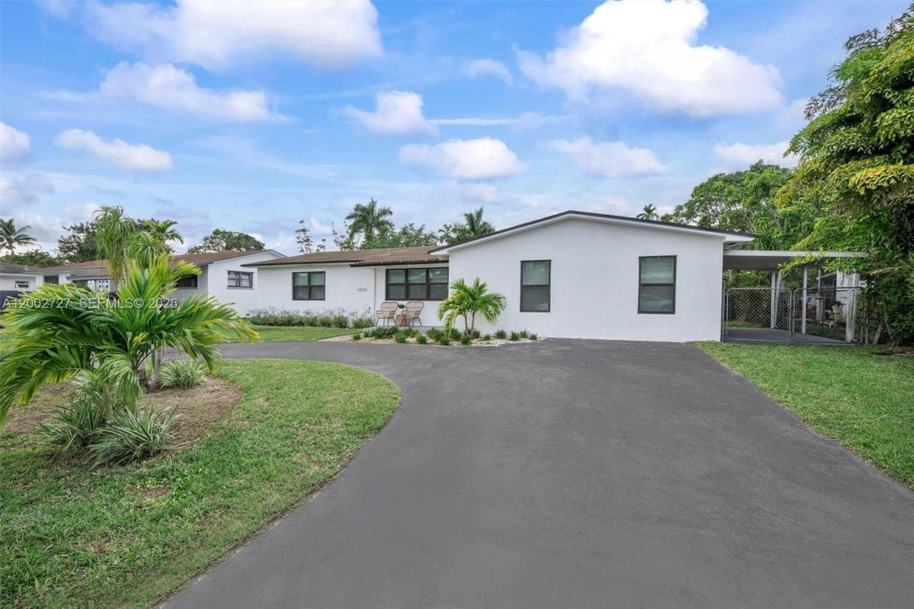 14760 S Spur Dr , Miami, FL 33161 Photo