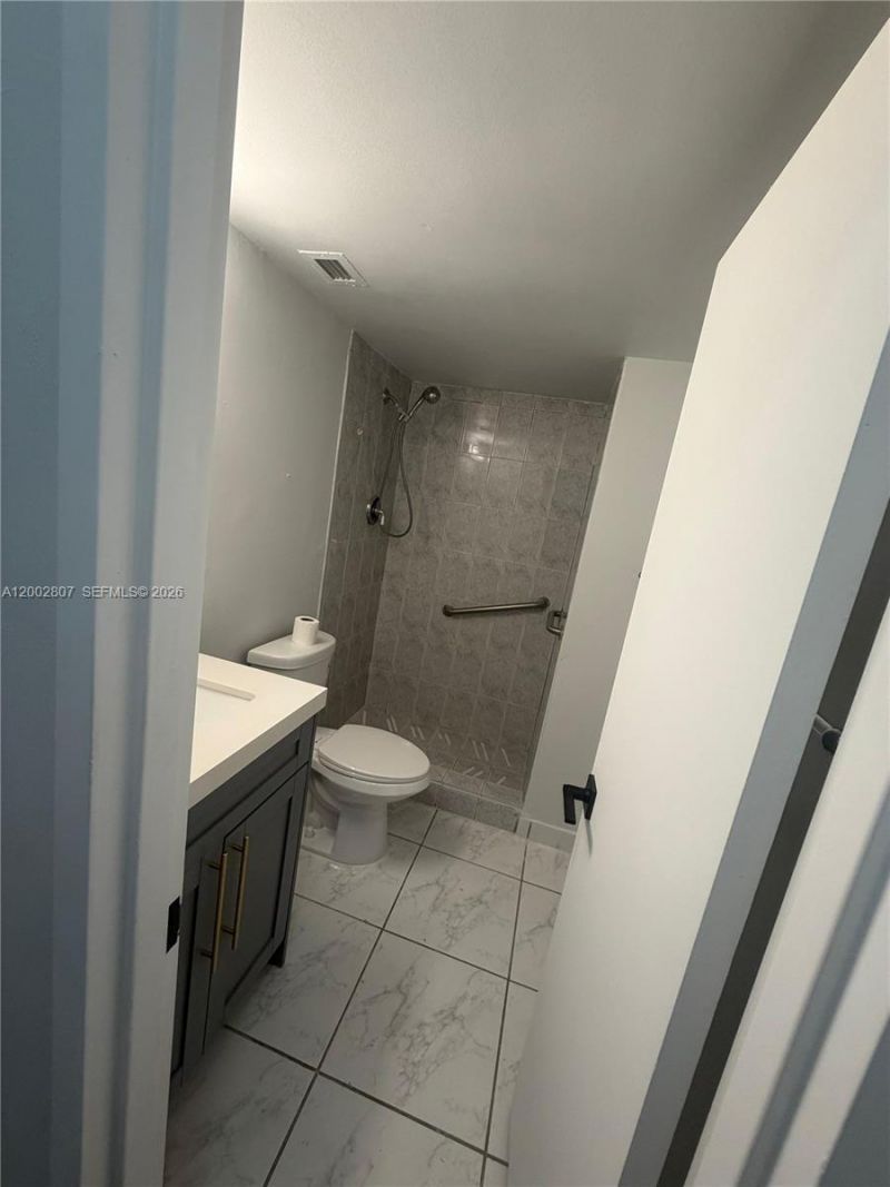 7441 Wayne Ave , Unit 11A, Miami Beach, FL 33141 Photo