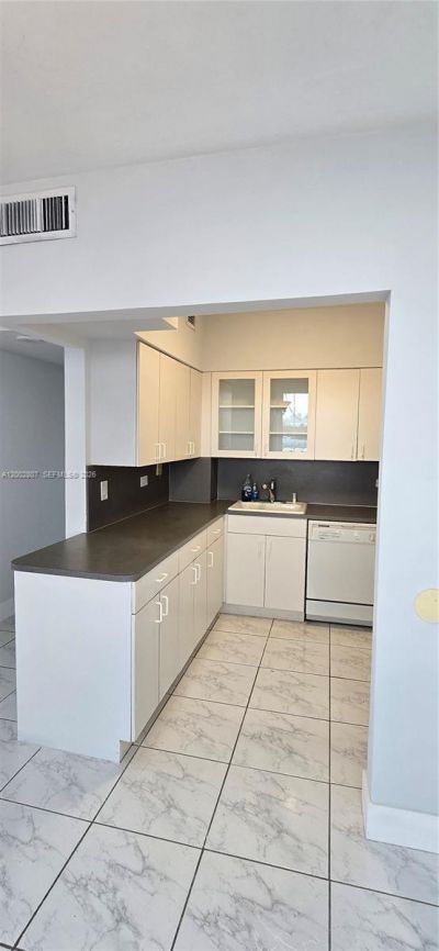 7441 Wayne Ave, Unit 11A, Miami Beach, FL 33141 Photo