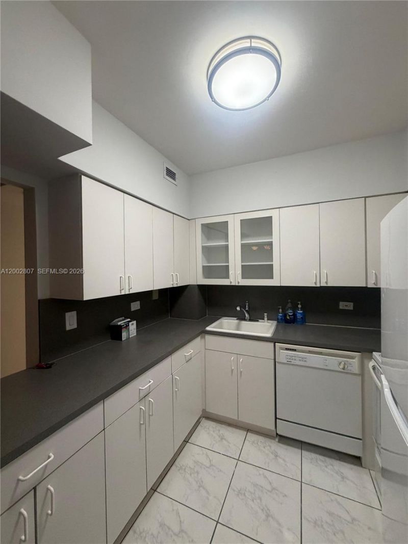 7441 Wayne Ave , Unit 11A, Miami Beach, FL 33141 Photo